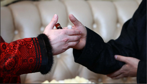 Сар шинийн хүндэтгэл - ХӨӨРӨГ ЗӨРҮҮЛЭХ ЁС